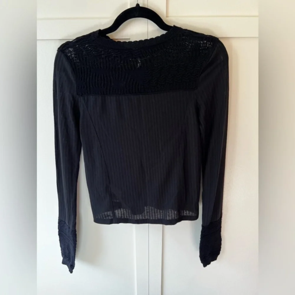Free People Women’s Boho Black Crochet Knit Sweater Top Size XS‎